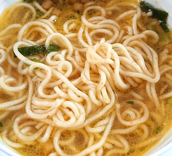 ホットエアー カップ麺 店舗 販売地域